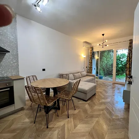 The Olives Terrace Residences 아파트호텔 Dhërmi