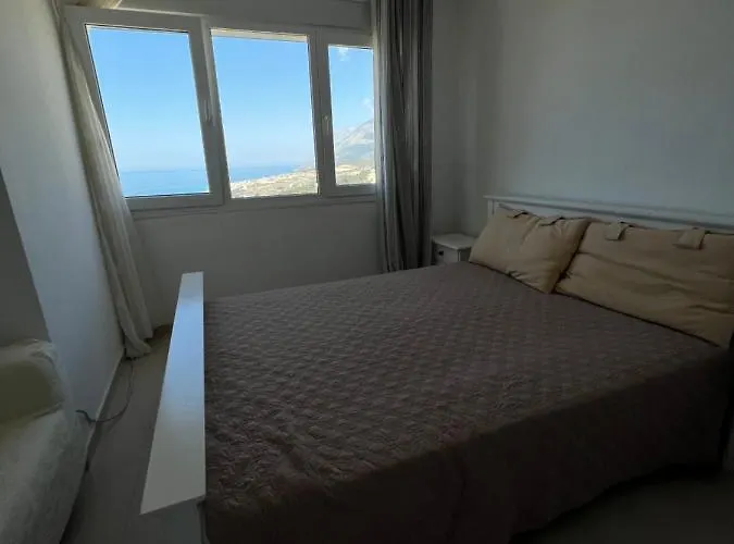 The Olives Terrace Residences 아파트호텔 Dhërmi